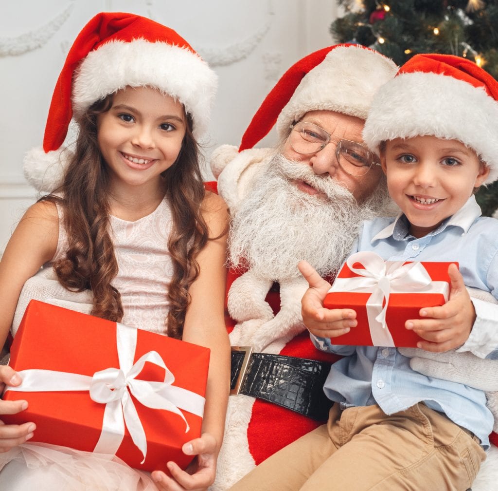 Blind, Autistic Boy Touches Santa Claus’ Beard During Heartwarming ...